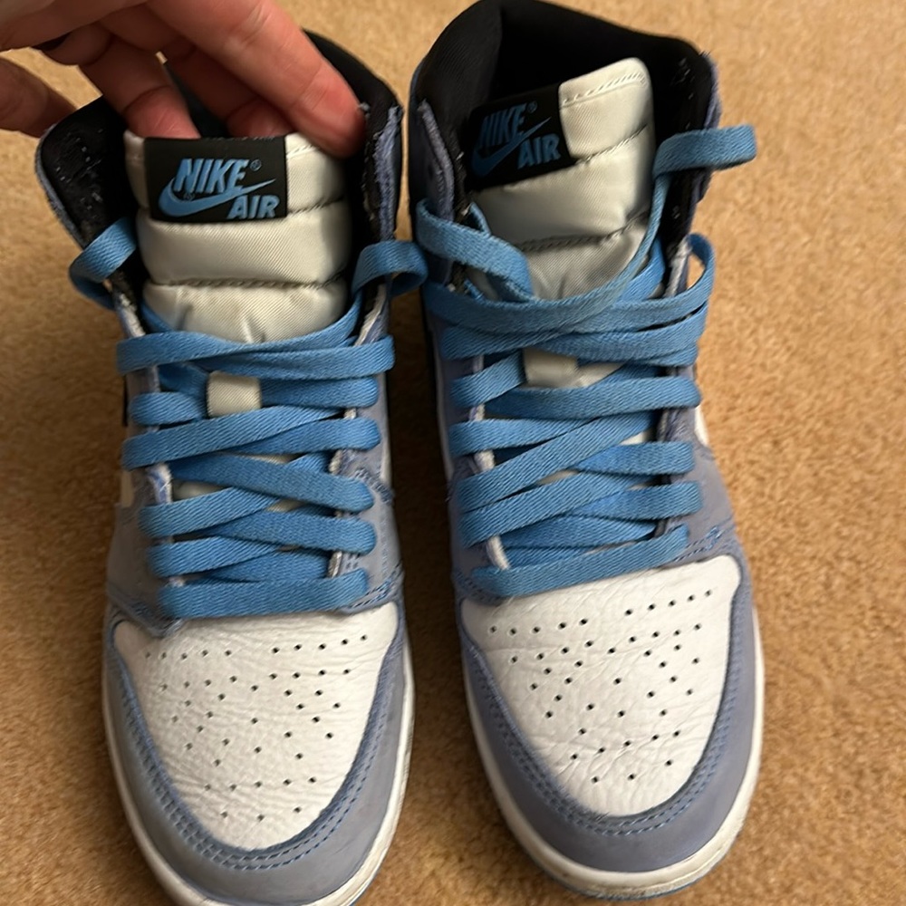 2021 Air Jordan 1 Retro High OG GS 'University Blue' - 5.5Y